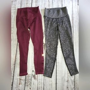 2 pairs of leggings